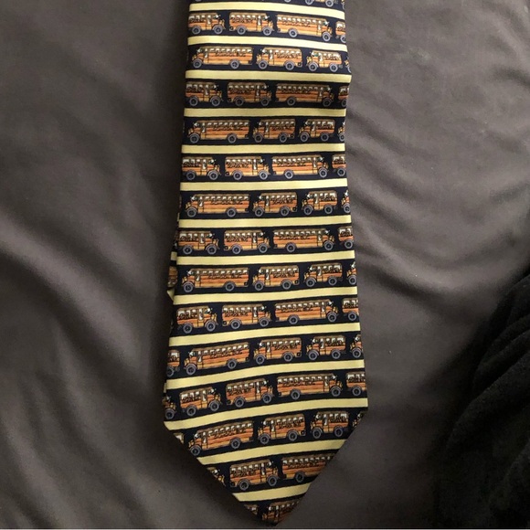 Playful School Bus Patterned Silk Tie perfect for an educator 👨🏫 - Picture 1 of 3